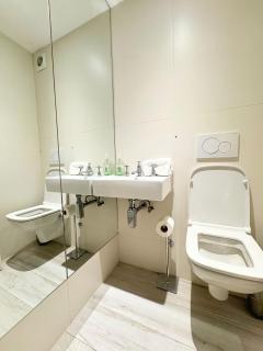 Kensington Premium Three Bed Suites - London - 2