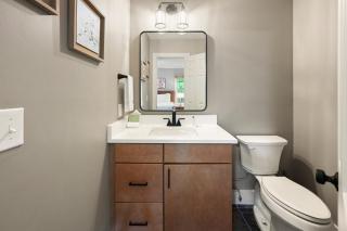 Lakeshore Living Whole House - Lake Junaluska - 2