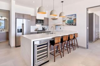 Oceanfront Condo Steps Away From Cerritos Beach - 6