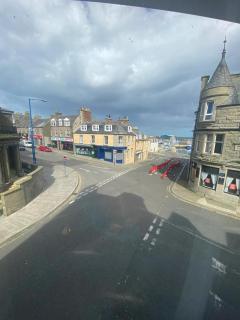 Fraserburgh Town Centre - Sleeps 5 - Pool Table - 5