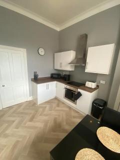 Fraserburgh Town Centre - Sleeps 5 - Pool Table - 7