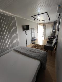 Container Guesthouse - 3 - 4