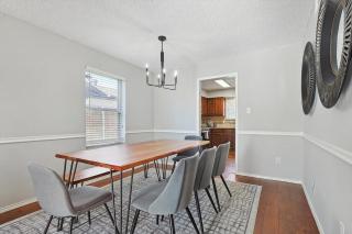 4-BD Home with Stunning Backyard Pool Oasis - Plano - 4