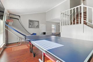 4-BD Home with Stunning Backyard Pool Oasis - Plano - 2