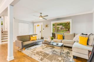 Atlanta's Luxe 6-Bedroom Haven - 0