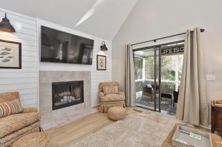 Coligny area Home - Walk to Beach-3 bed 2 ba-17NFB - Hilton Head Island - 2