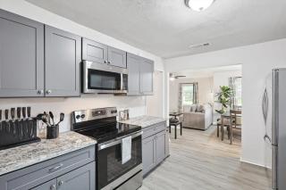 Rural Serenity x Cozy Comfort - 3-BD 1-BA w Yard - Azle - 1