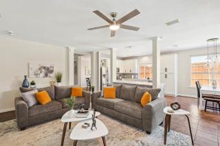 5BD Vacation Retreat - Pool Patio Cinema - 7