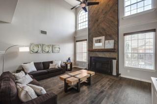 Dream Vacay in Central Plano - Pool & Grill - 3