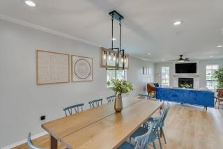 Perfect Getaway Home w 5 Bedrooms & Backyard Oasis - Plano - 2