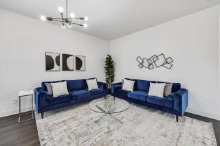 Luxury Home w Hot Tub near DFW Airport - Flower Mound - 4