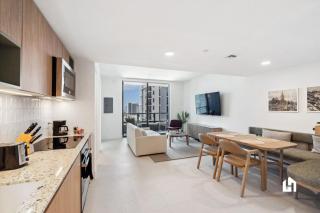Stylish Apartments with Partial Ocean Views in Downtown! - Miami - 9