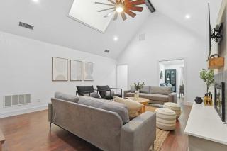 Best of Carrollton - Luxury Pool Hot tub Games - 8