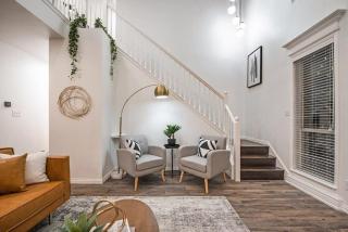 Modern and Luxury DFW Mansion with Backyard Oasis - Haltom City - 7