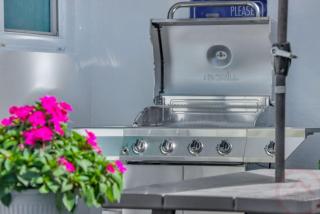 Sun kissed Charm Beachside Hollywood Studio - 2