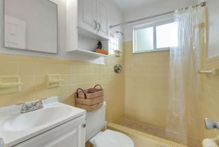 Coastal Retreat ONLY 1 block from the beach - Hollywood - 5