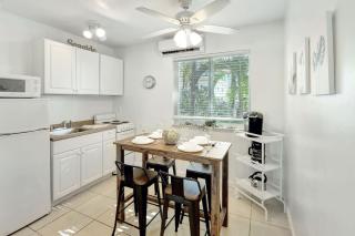 Hollywood Beach Escapade Studio with Free Parking - Hollywood - 6