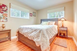 8 Mi to Lake Bowdoin Pet-Friendly Family Home! - 2