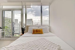 The Cityscape by Instant Suites - PentHouse Unit - 0