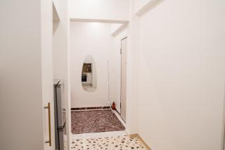 Prime Location, Renovated Flat! - Atene - 8