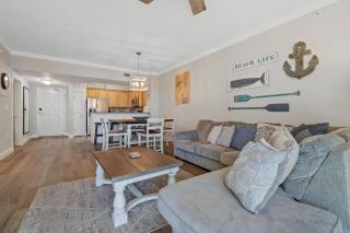 A Wave Away 1206-Near Beach-Sleeps 6 - 9