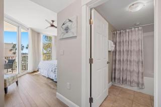 A Wave Away 1206-Near Beach-Sleeps 6 - 8