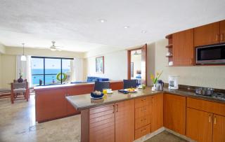 Plaza Pelicanos Grand Beach Resort All Inclusive - Puerto Vallarta - 6