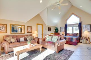 Peaceful Lake Lure Cabin with Fireplace! - Lake Lure - 6