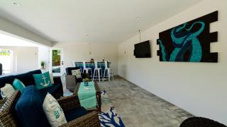 Fishful Thinking - Holmes Beach - 3
