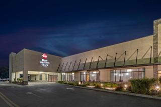 Best Western Plus Kingston Hotel and Conference Center - 0