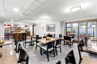 Best Western Plus Banff International Lodge - 3