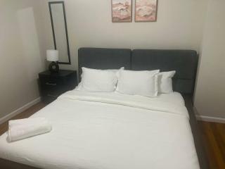 Exquisite 4 Beds Near EWR NYC - 5