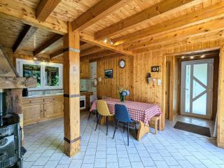 Chalet de Montagne Chaleureux avec Cheminée, Terrasse et Proche Ski - FR-1-589-2 - Anould - 7
