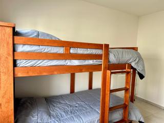 Habitación privada con litera - 0