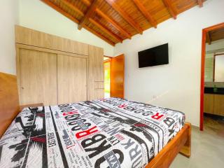 15 mins to Jardín Spacious & Convenient House - 7