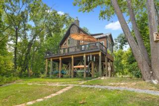 Riverside Oasis with Stunning Views, Cozy Firepit! - Luray - 8