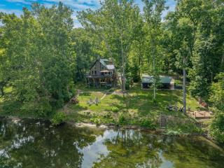 Riverside Oasis with Stunning Views, Cozy Firepit! - Luray - 6