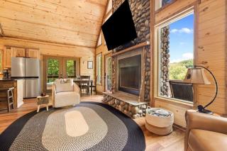 Riverside Oasis with Stunning Views, Cozy Firepit! - Luray - 1