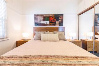 Bayside, 1,21 Victoria Parade - Unit with unbeatable water views and location - 4