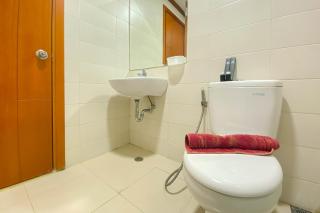 Comfy and Minimalist 1BR Apartment at Woodland Park Residence By Travelio - Jakarta - 5