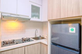 Spacious and Elegant 1BR Apartment Pejaten Park Residence By Travelio - 3