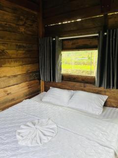 Khu Nghỉ dưỡng Sinh thái Nhà Lụa Retreat - - 1