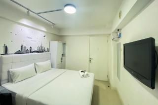 Modern Design and Cozy Studio at Bassura City Apartment By Travelio - 8