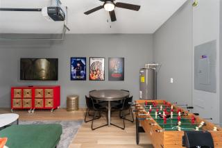 Resort retreat home w BBQ grill & game room EVE104 - 5
