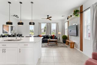 Resort retreat home w BBQ grill & game room EVE104 - 1