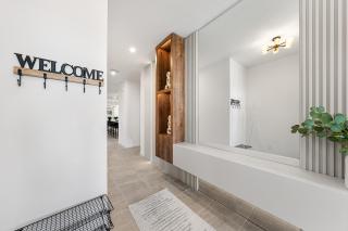 Theme Dream Lux Vacation Home! - 4