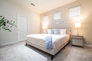 5 En-Suites Access to Amazing Resort! - 6