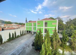 Hotel Cemara Hijau - Bandung - 2