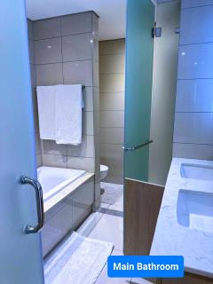 Spacious 2BR APT Near Sandton City -No Loadshedding - 6