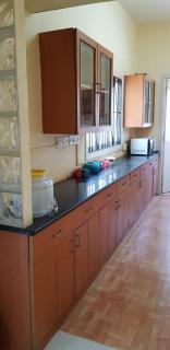 Spacious 2BHK in Velachery, with aircons, equipped kitchen, car park, WiFi and other utilities - Chennai - 2